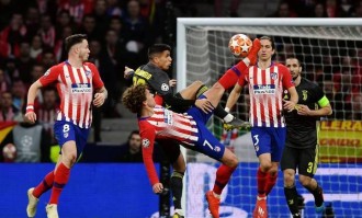 西甲争冠进入“刺刀战”！皇马巴萨生死博弈，黑马搅局+保级区大乱斗